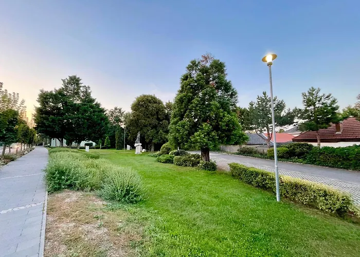 Lovely Home&lake Apartament